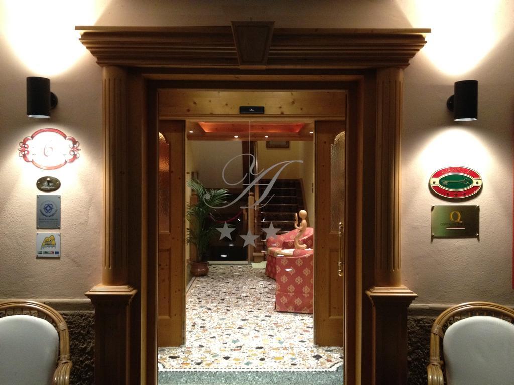 Albergo Garni Ajarnola アウロンツォ・ディ・カドーレ エクステリア 写真